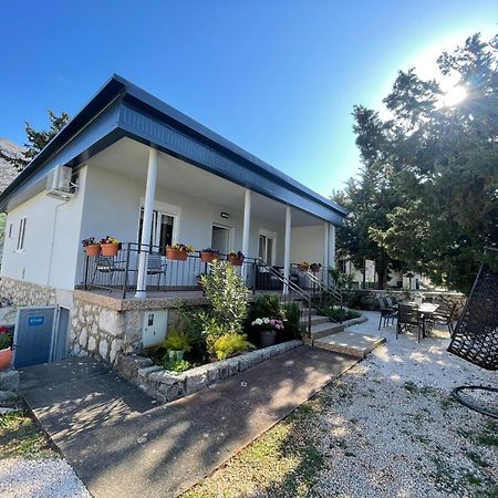 Holiday Home Lola - Large Outdoor Area Starigrad Paklenica Ngoại thất bức ảnh