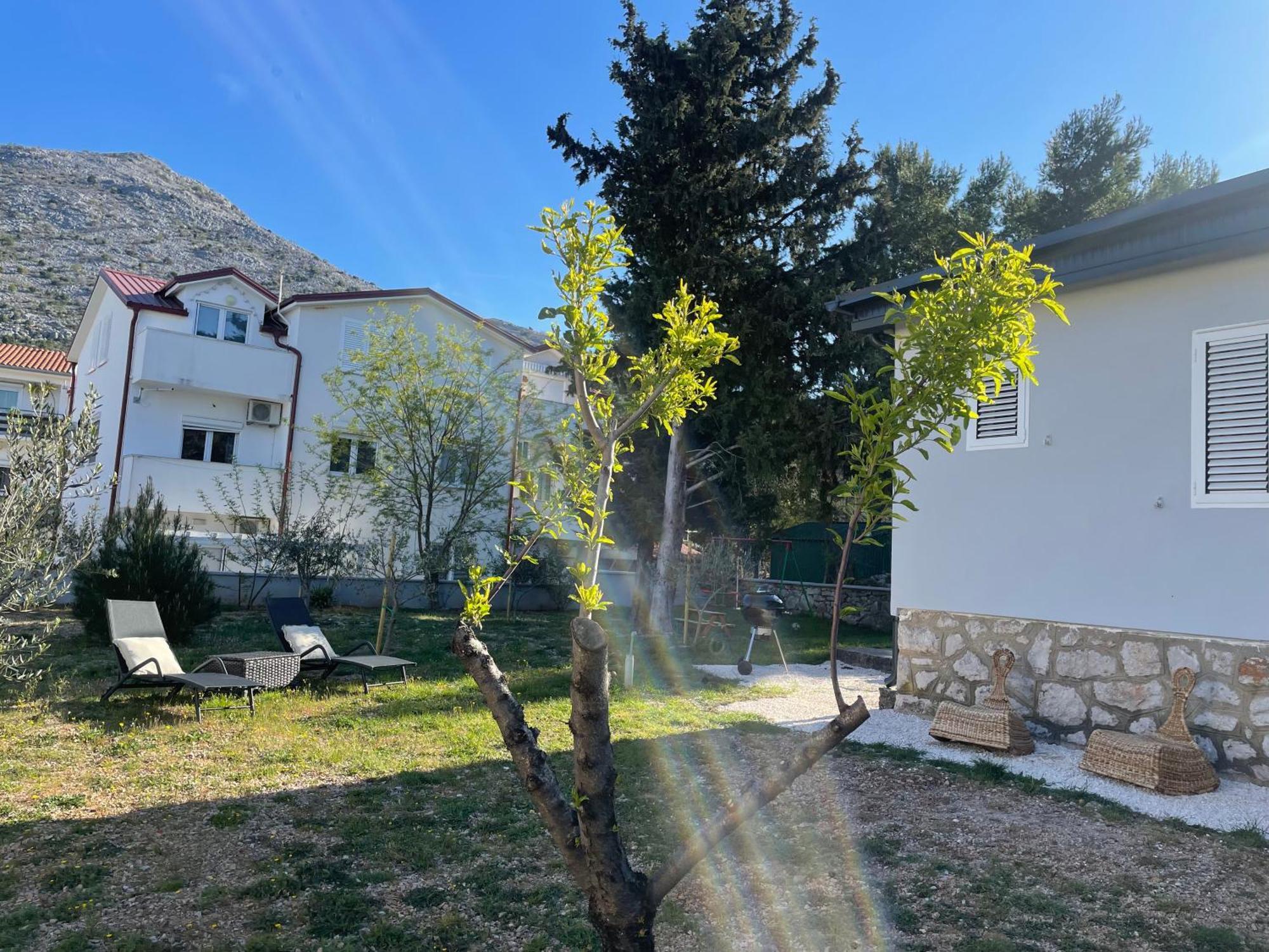 Holiday Home Lola - Large Outdoor Area Starigrad Paklenica Ngoại thất bức ảnh