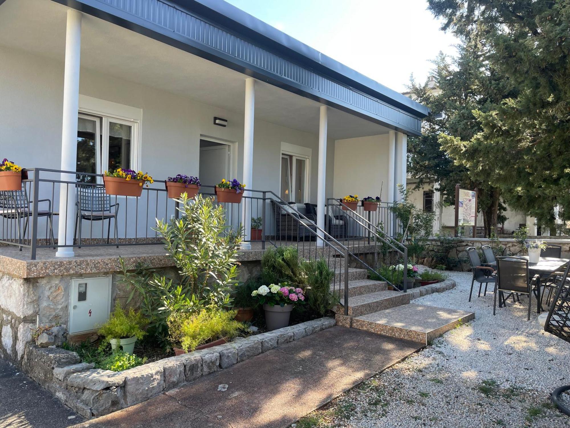 Holiday Home Lola - Large Outdoor Area Starigrad Paklenica Ngoại thất bức ảnh