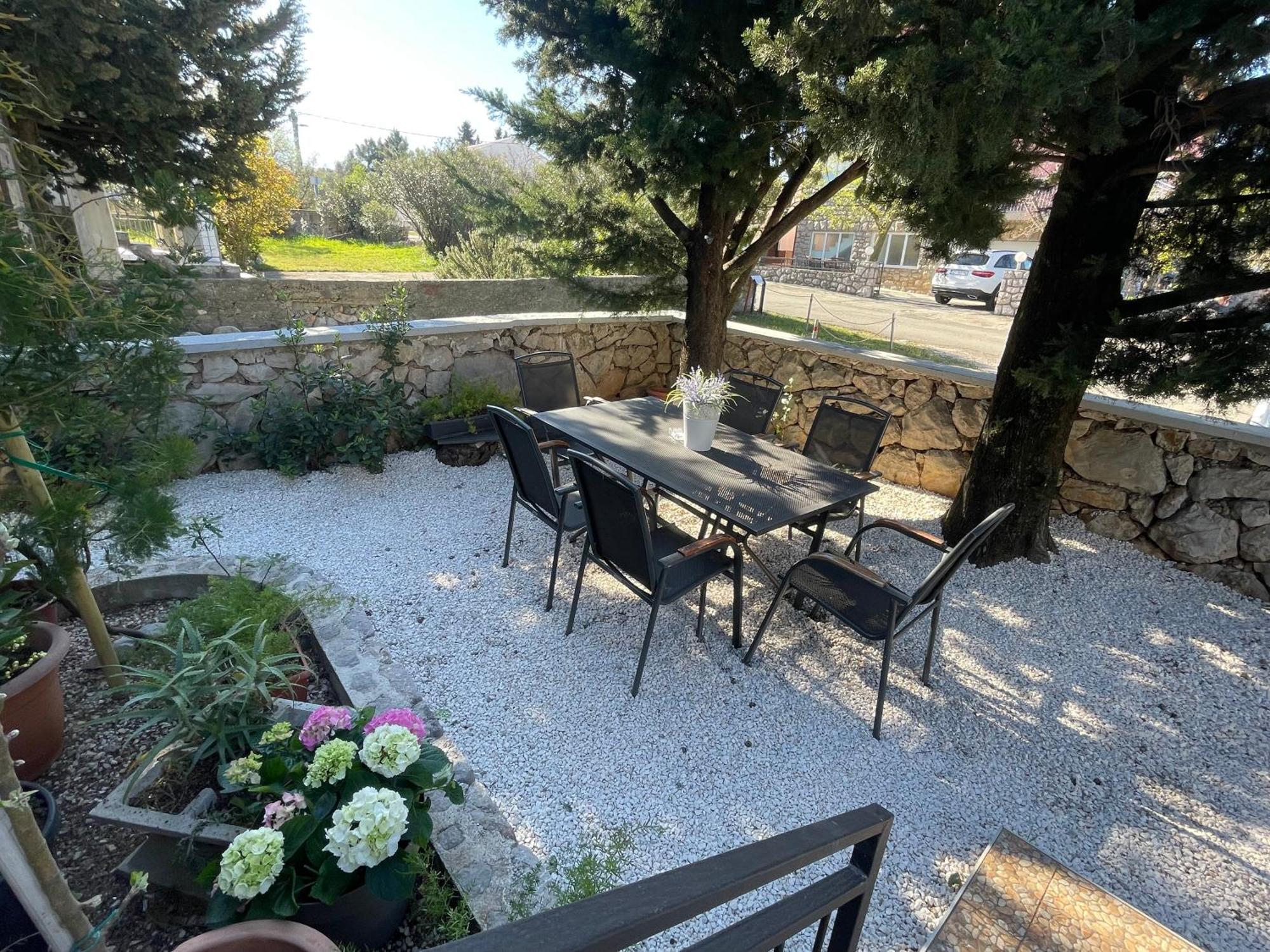 Holiday Home Lola - Large Outdoor Area Starigrad Paklenica Ngoại thất bức ảnh